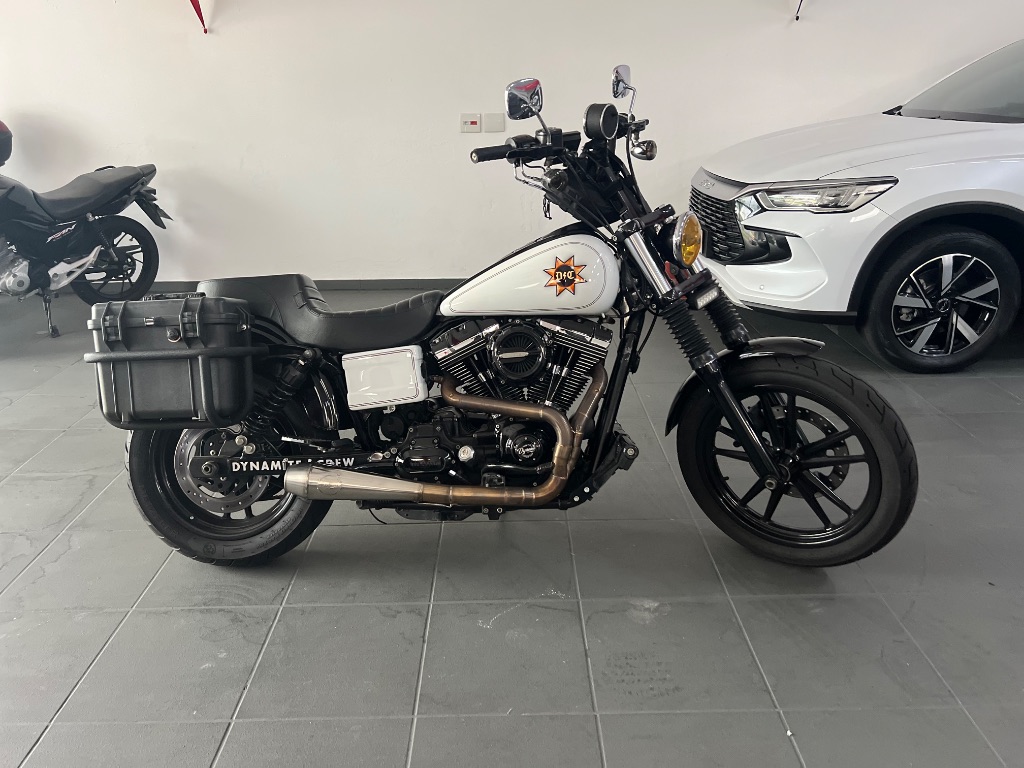 DYNA SUPER GLIDE CUSTOM