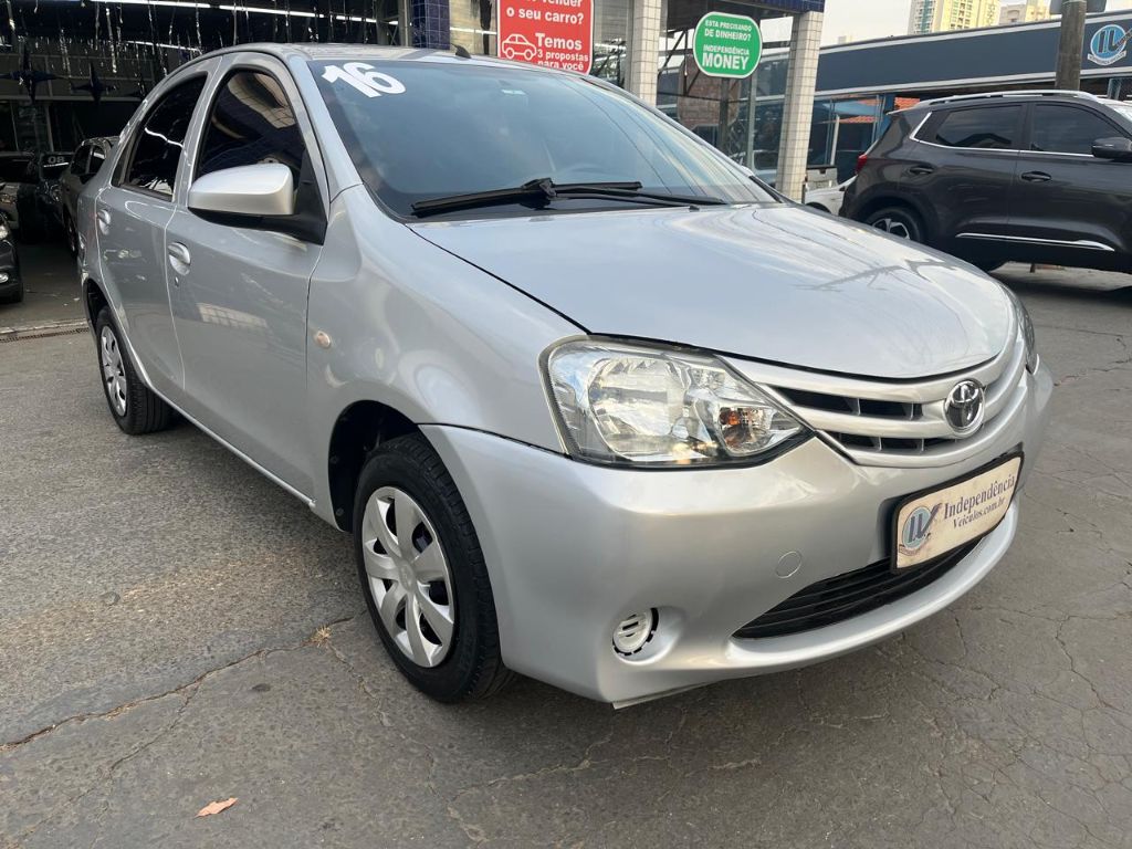 ETIOS X Sedan 1.5 Flex 16V 4p Mec.