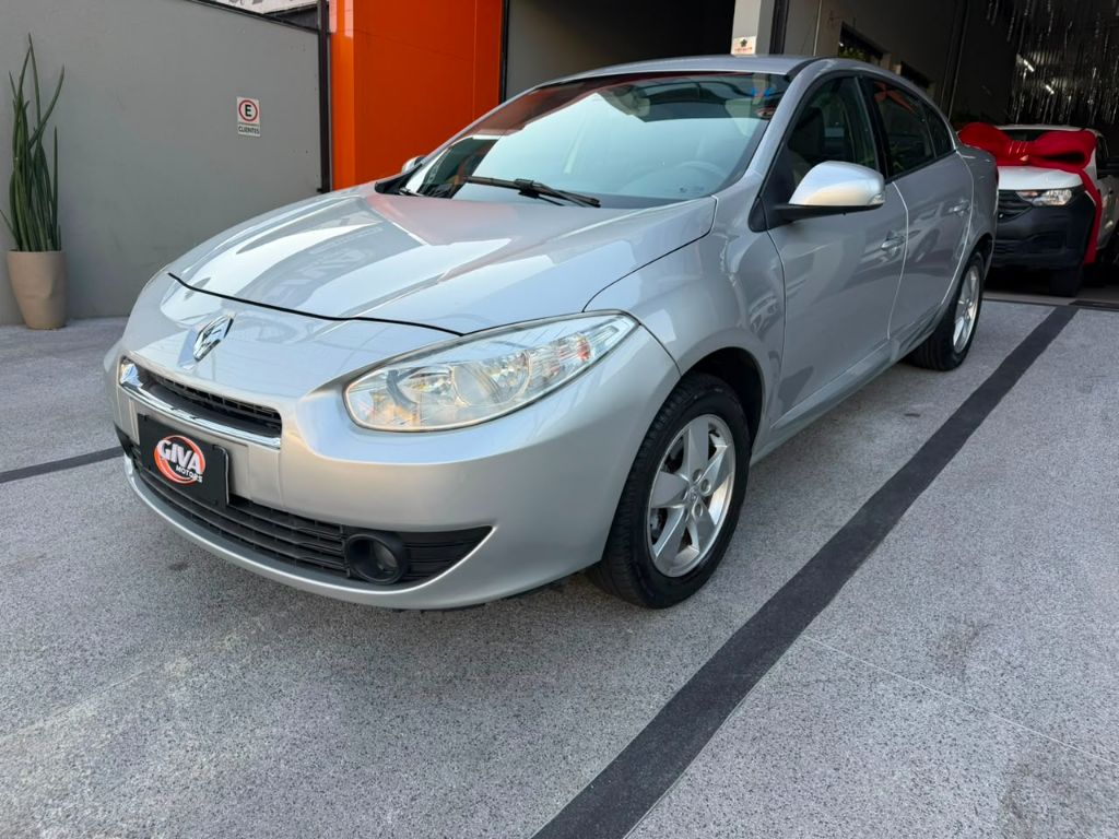 FLUENCE Sed. Dynamique 2.0 16V FLEX Mec.