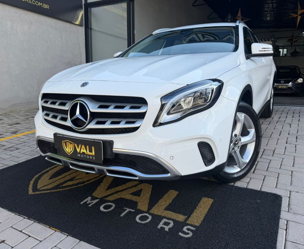 GLA 200 Advance 1.6 TB 16V Flex Aut.