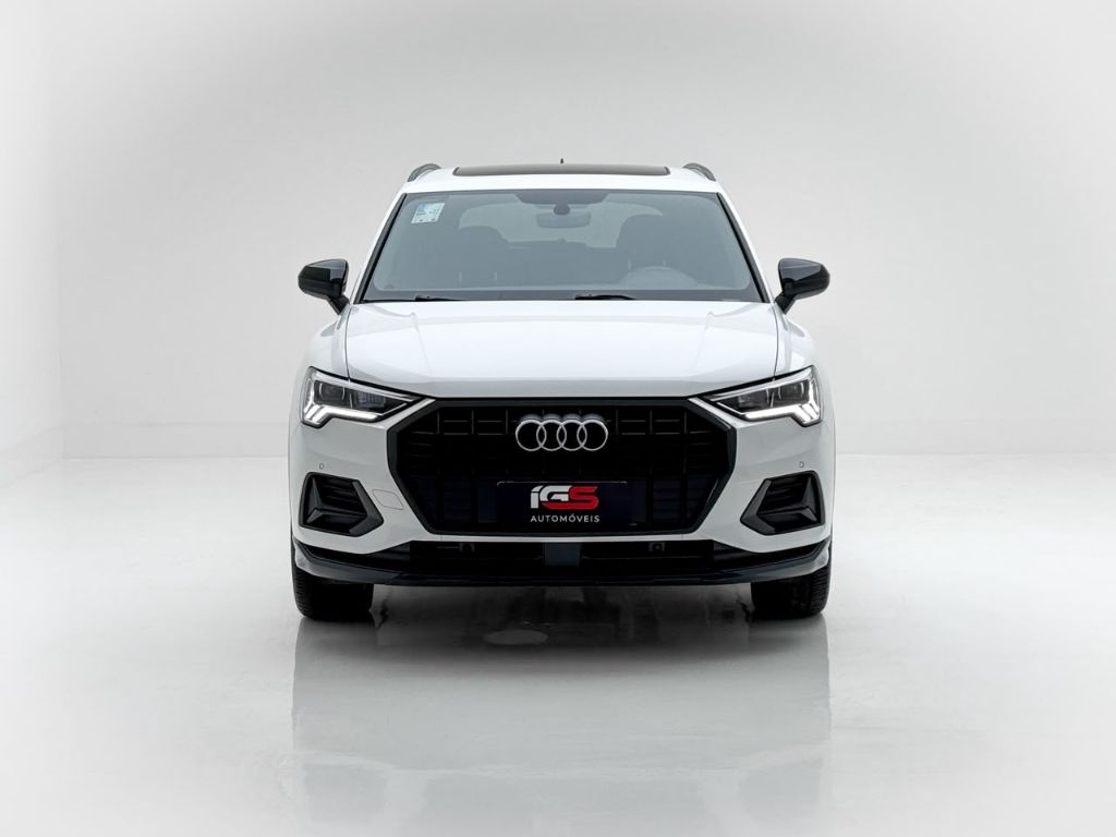 Q3 Black Ed. 1.4 TFSI Flex/Black S-tron.