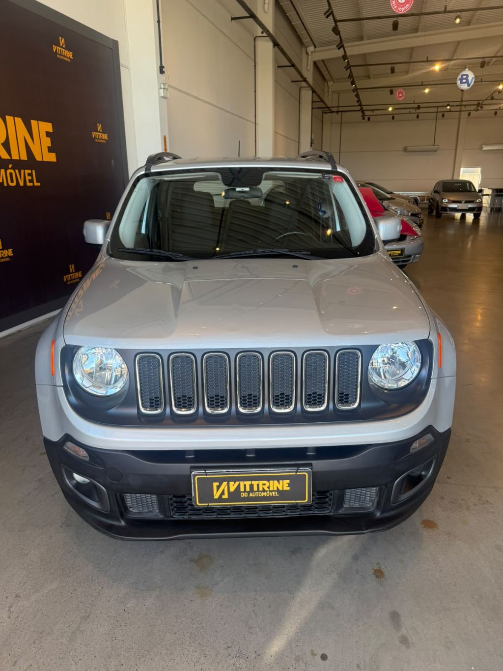 Renegade Longitude 1.8 4x2 Flex 16V Aut.