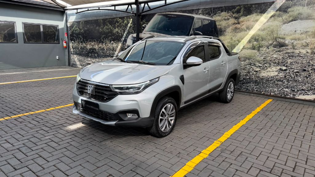Strada Volcano 1.3 Flex 8V CD
