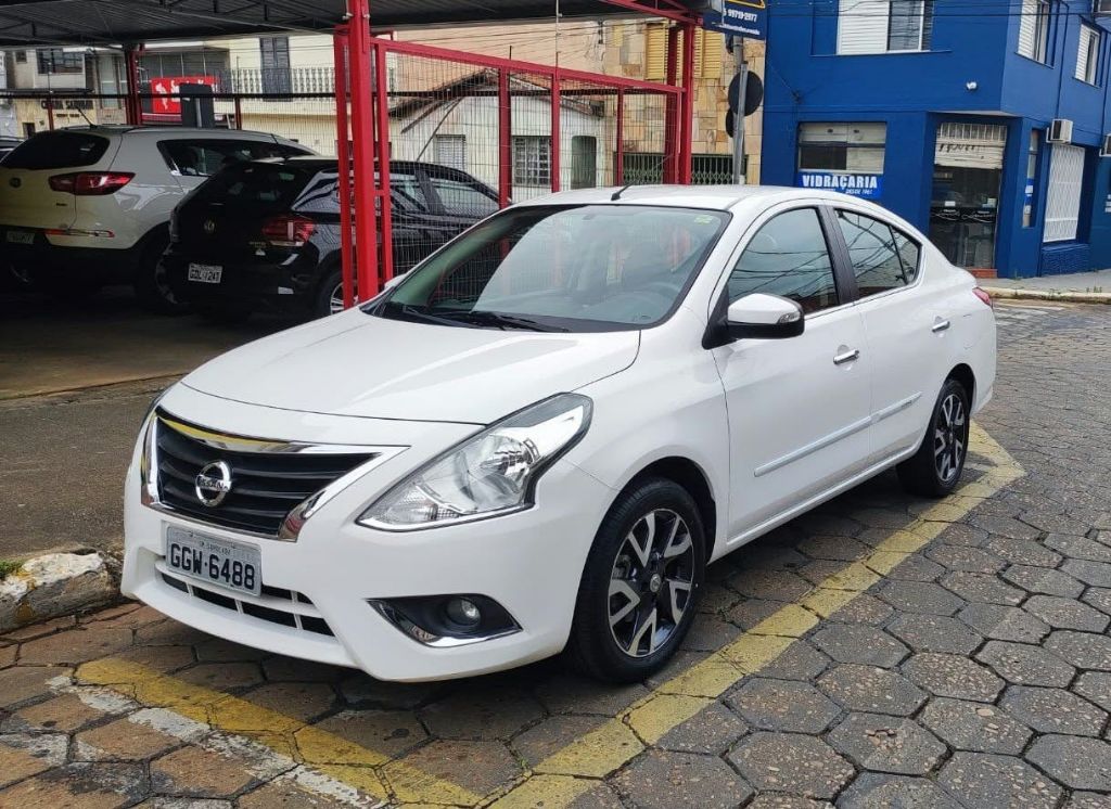 VERSA SL 1.6 16V FlexStart 4p Aut.